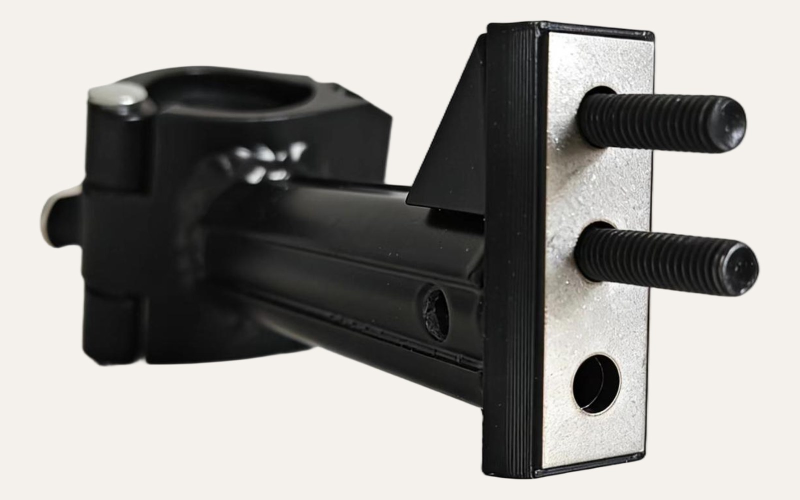 Lite connecting structure with twin steel nails in the faceplate
