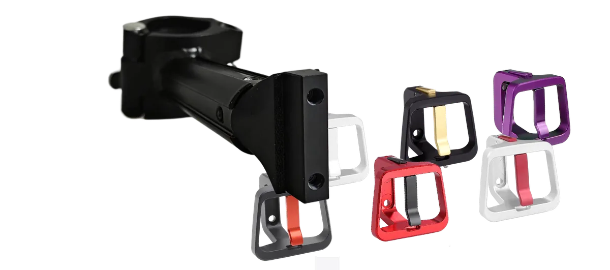 Pro arm with swappable carrier blocks in several colors